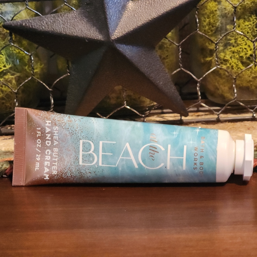 Bath & Body Works Travel Size Suncare Various Options MSRP $13 - Picture 6 of 6